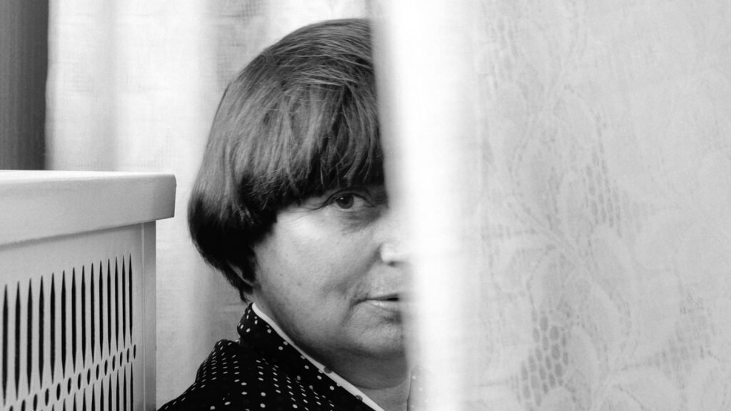 Como-Agnes-Varda-se-convirtio-en-un-icono-del-cine.jpg